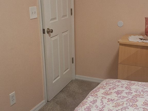 4th image of 1109 Hill Mount Dr