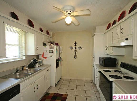 2nd image of 1324 S 123rd Ave E