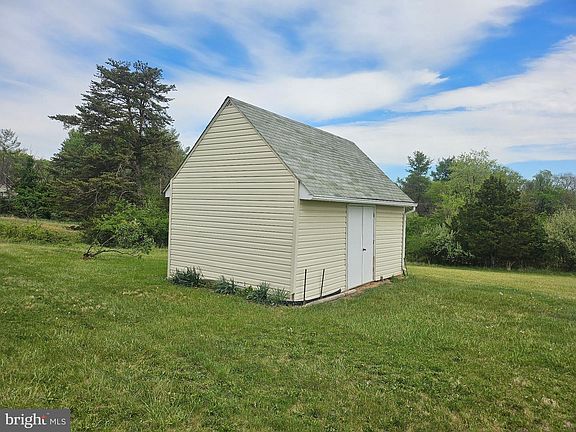 5th image of 153 Rocky Ford Rd