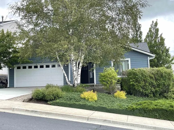 1960 NW Valhalla Dr, Pullman, WA 99163