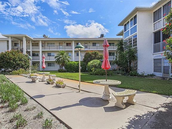 5th image of 708 Tamiami Trl S APT 109