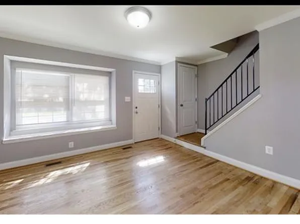 9660 Baron Pl, Rosedale, MD 21237