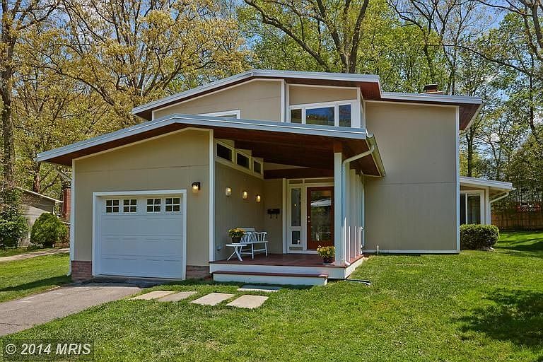 1st image of 3321 Hemlock Dr