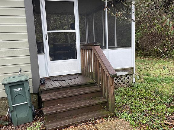 3rd image of 1251 W Hendrix St