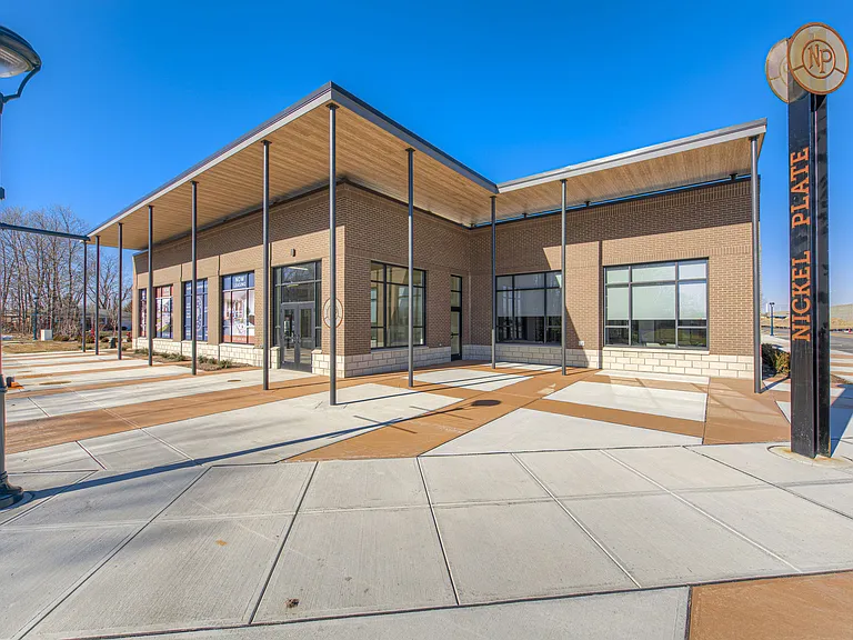 Pullman Pointe — Photo 49