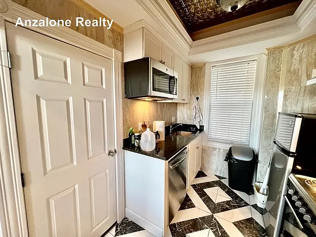 3 N Hudson St #3 — Photo 9