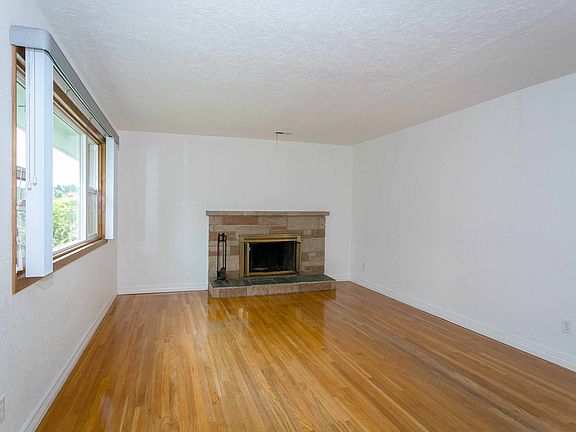 5th image of 9504 NE 81st St