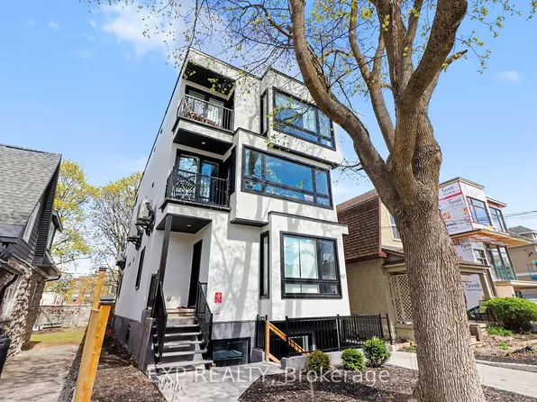 61 Pinehurst Ave #A, Ottawa, ON K1Y 1K5