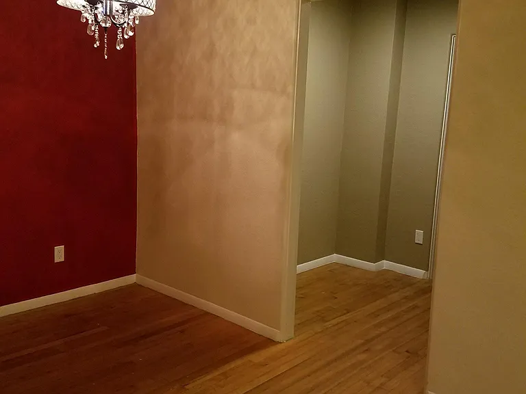 821 E Church St — Photo 11