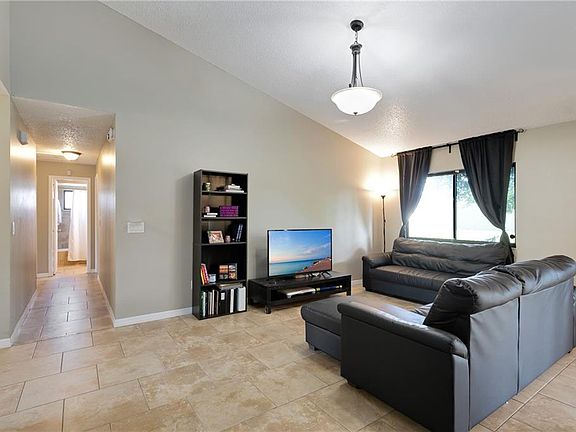 4th image of 5539 Westview Dr