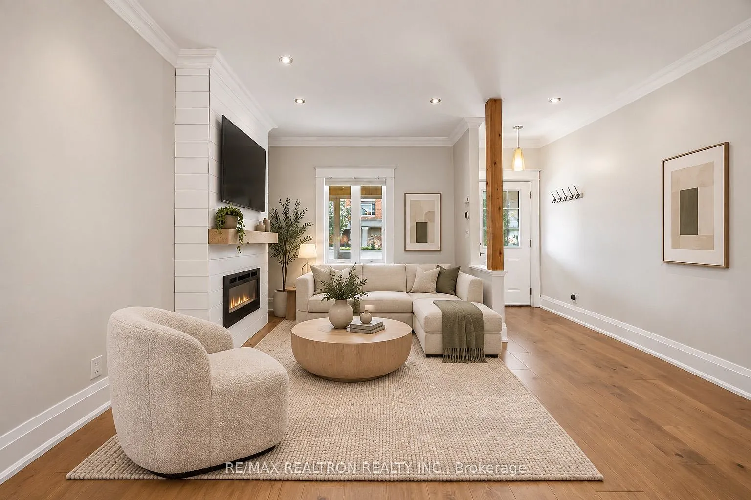 4 bed, $5,000 — Photo 3