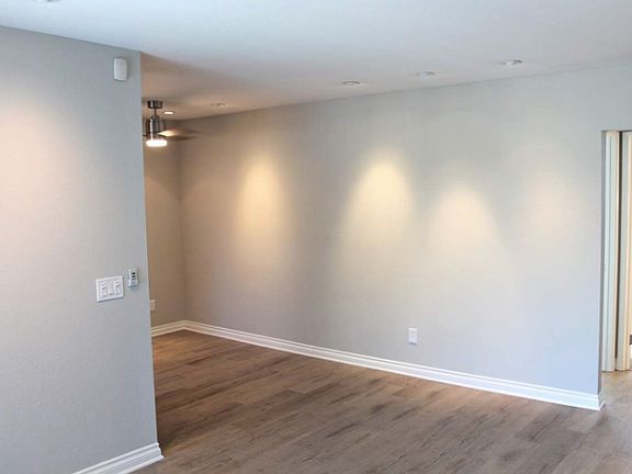 4th image of 4747 Hamilton St Unit 20