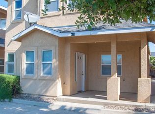 413 W Maple St, Exeter, CA 93221