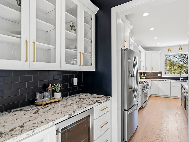 6806 Farragut Ave — Photo 19