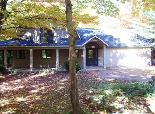 4035 Champerret Dr W, Boyne City, MI 49712