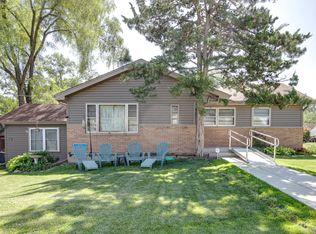 134 Woodlawn Dr, Mundelein, IL