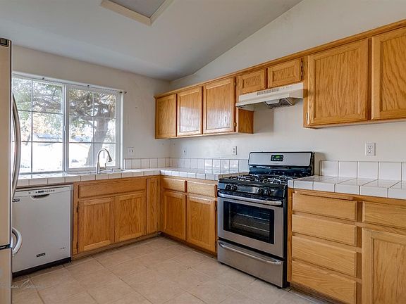 3rd image of 10115 Marco Polo Ave