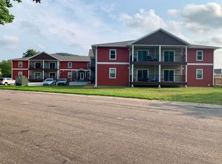 1717 W 6th St APT 409, Winona, MN 55987