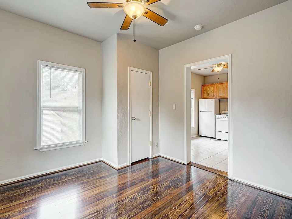 440 Elm Ave #3