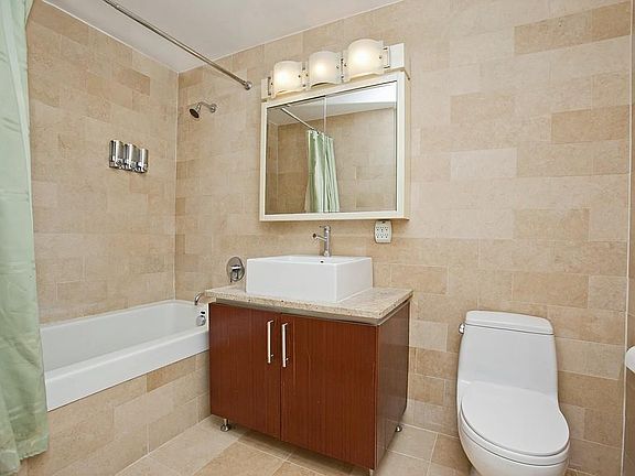 5th image of 4126 27th St APT 5D