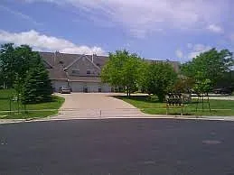 2 bed, 1.0 bath, 1000 sqft, $1,580 — Photo 2