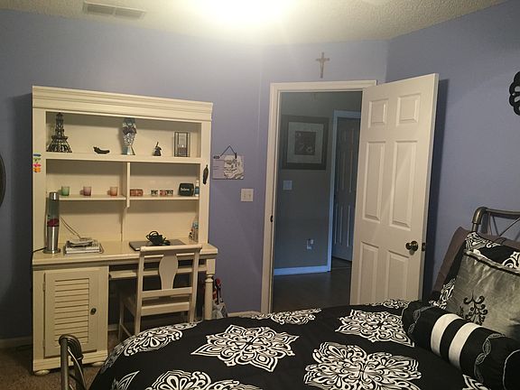 3rd image of 5243 Oxford Crest Dr