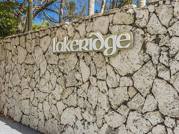 4th image of 7123 SW 53rd Ln