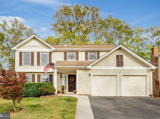 10297 Woodmont Ct, Manassas, VA 20110