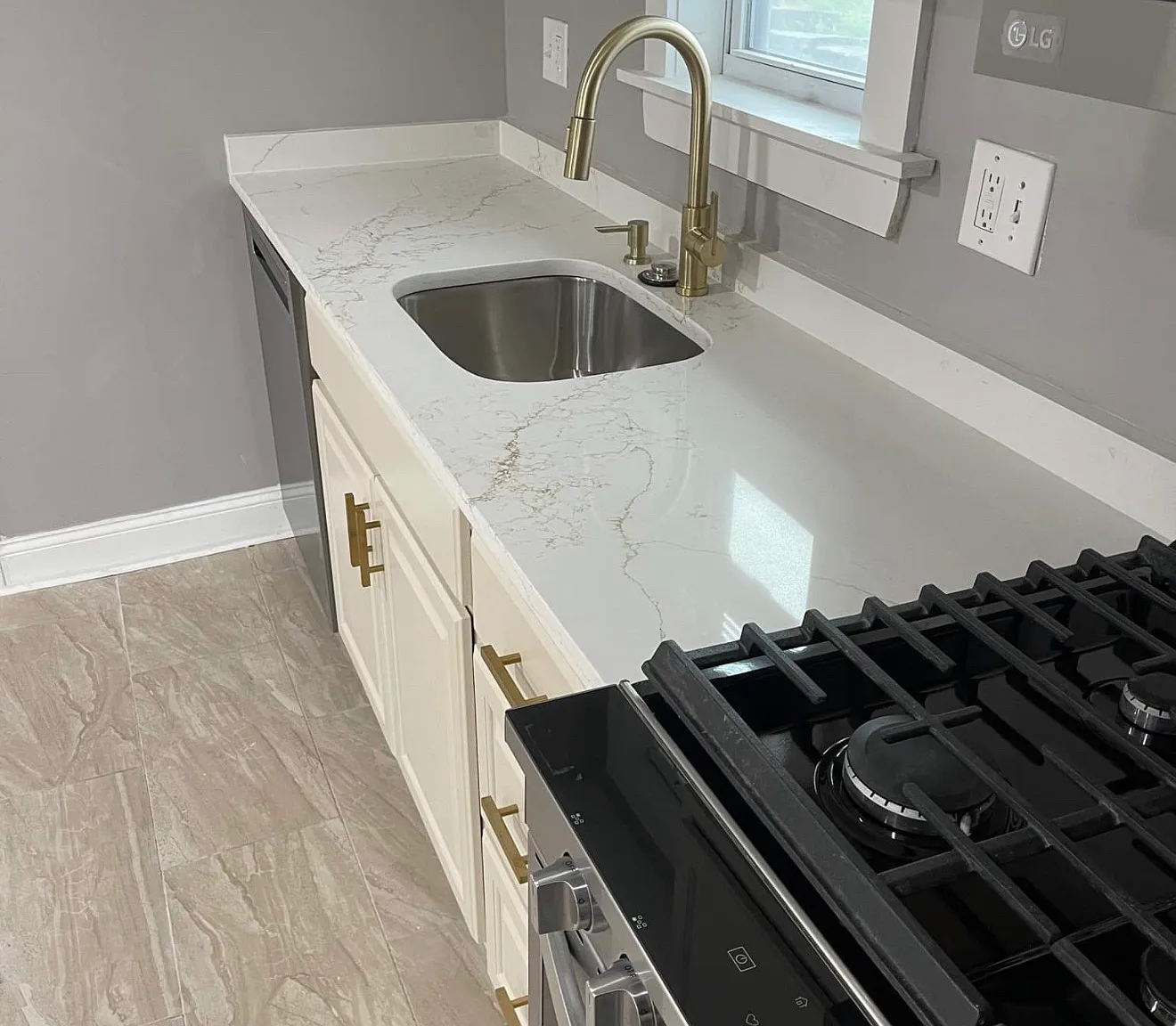 Bloomingdale Ave, Pawtucket — Photo 2