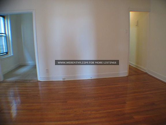 5th image of 4309 47th Ave APT 4O