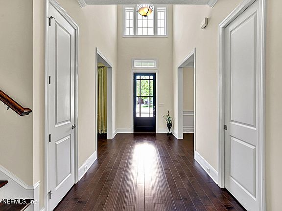 3rd image of 2660 FAIRWAY FARMS Court