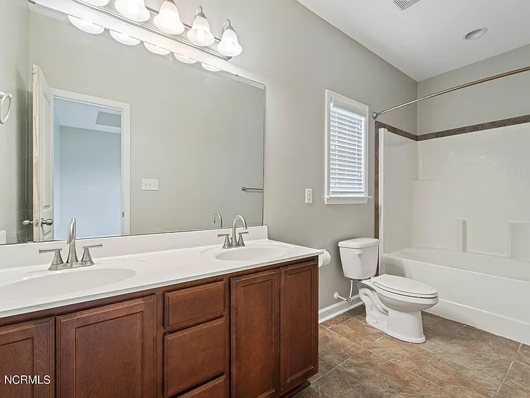 607 Drummond Grove Ln — Photo 15