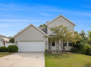 1808 Birmingham Rd SE, Lowell, MI 49331