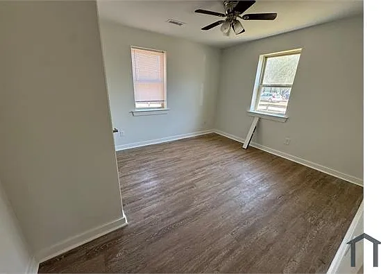 2 bed, 760 sqft, $1,350 — Photo 3