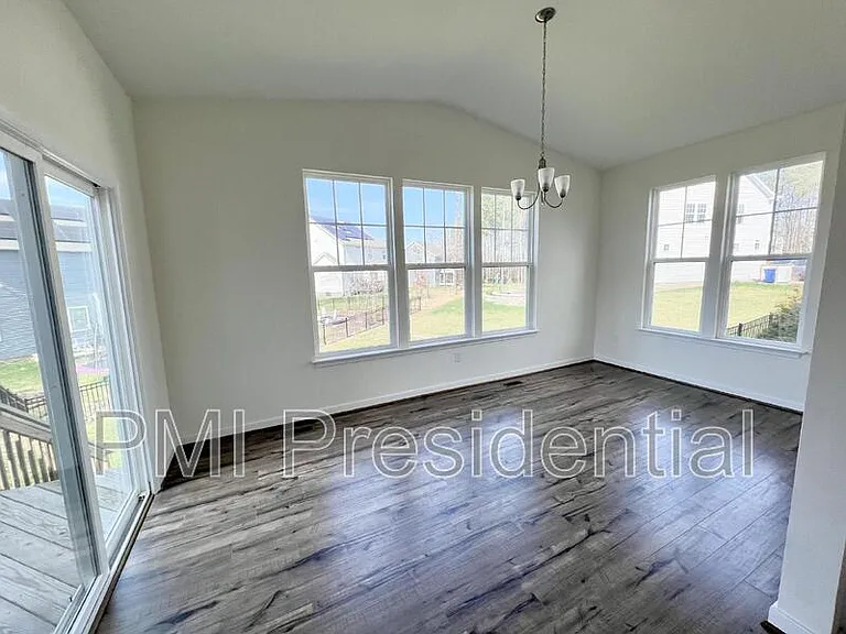 15606 Wolfboro Rd — Photo 7