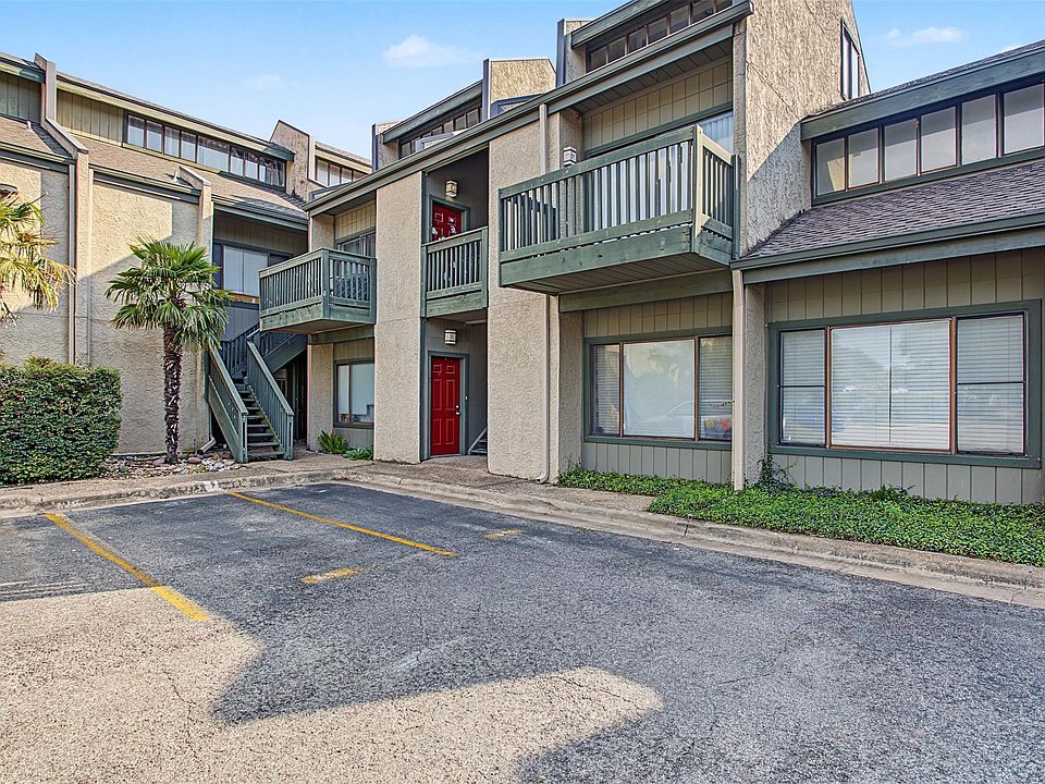 1st image of 601 Nelray Blvd APT 17