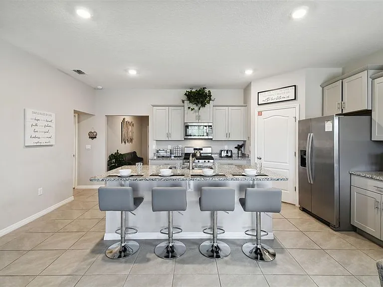 7704 Oakmoss Loop — Photo 47