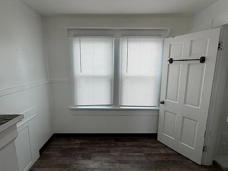 228 Fernwood Ave — Photo 11