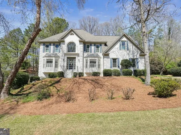 1815 Windsor Wood Dr, Roswell, GA 30075