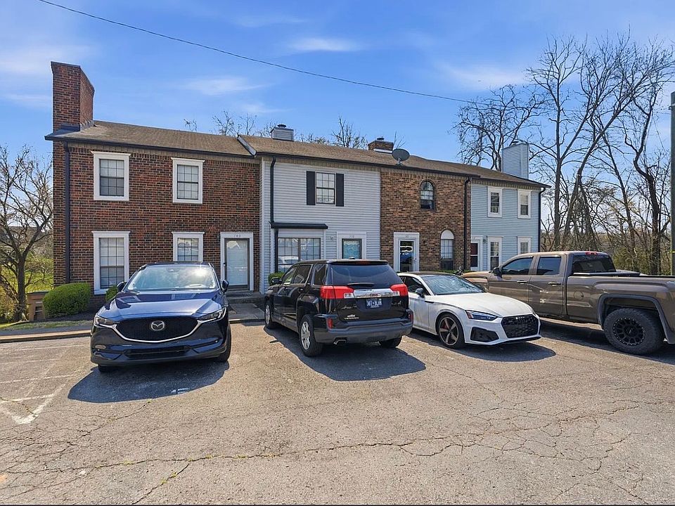 1st image of 110 Elizabeths Ct #110