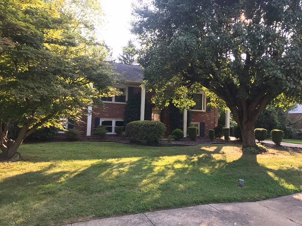 2nd image of 304 Mauser Rd