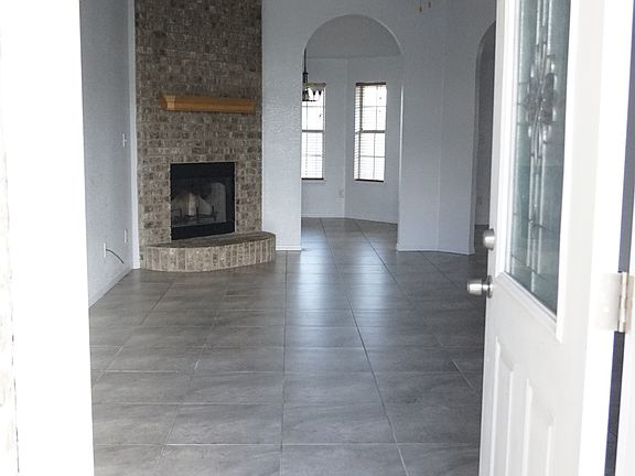 002_Front Entry _06182021