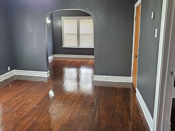 4th image of 4842 W Race Ave #2