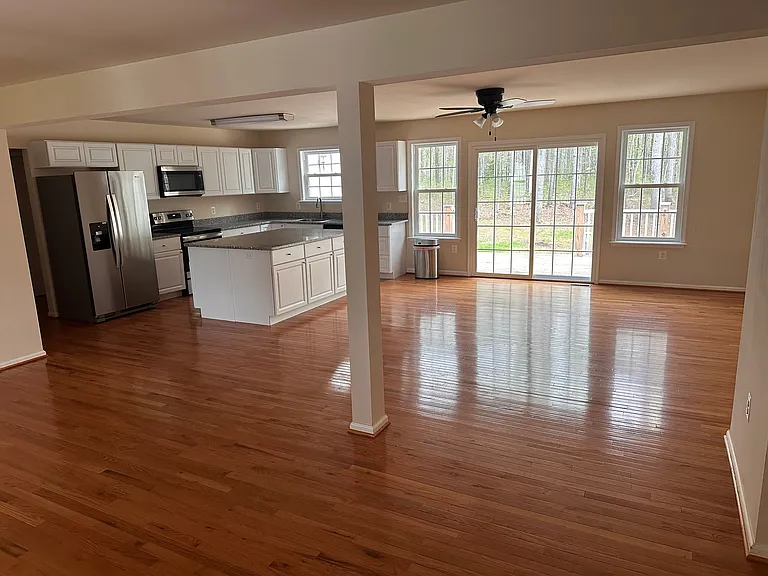 11299 Elk Run Rd — Photo 3