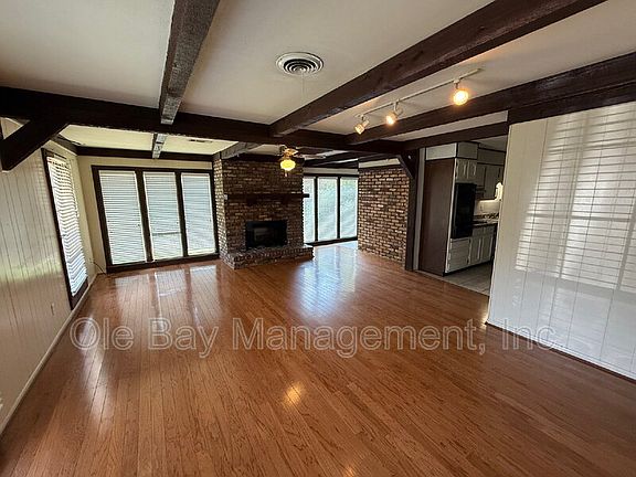 2nd image of 702 Ynestra Dr