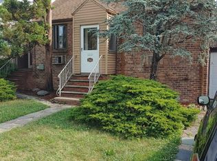 765 Hamilton Ave, Ridgefield, NJ 07657