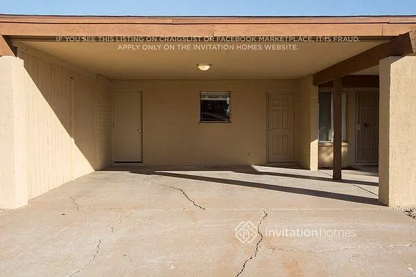 1216 W Halstead Dr — Photo 2
