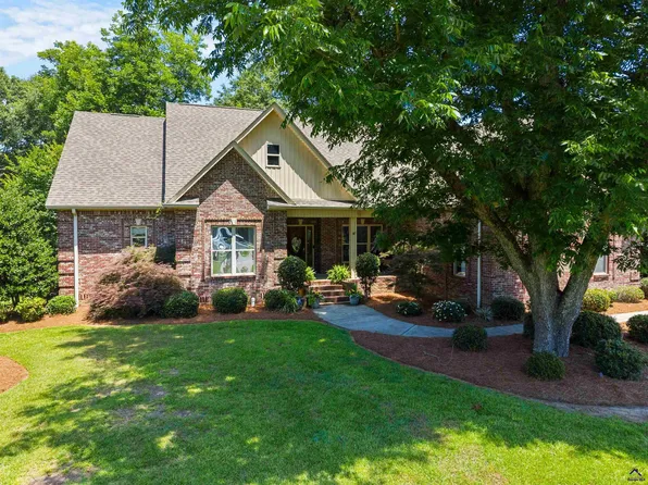 104 River Rock Ct, Perry, GA 31069