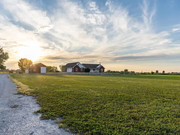 1328 Road 11, Lovell, WY 82431