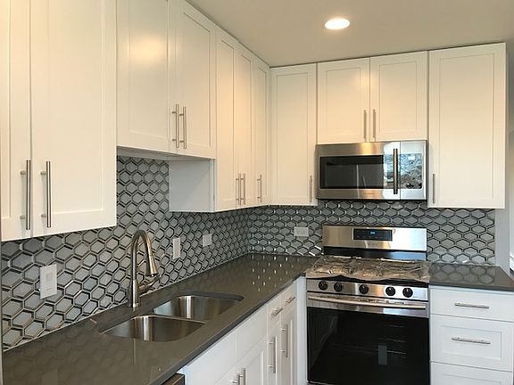 3rd image of 101 Boardwalk St Unit 1E
